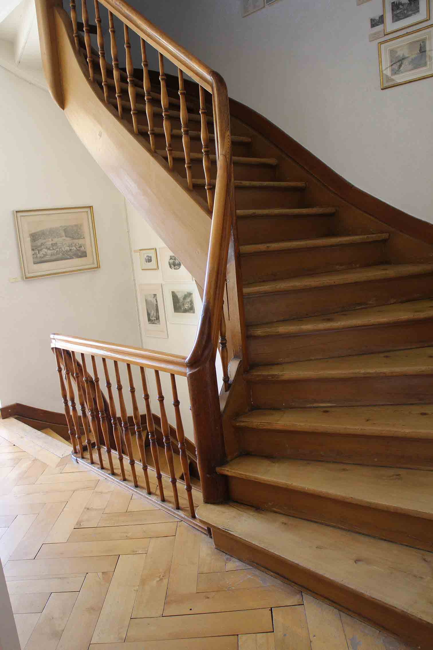 escalier dans le musee